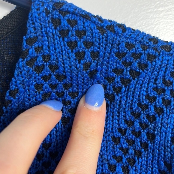 Chico’s Blue Chevron Top Size 3 (16) - Picture 8 of 13